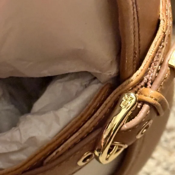 Elegant Tan Women's Mary Jane Shoes - Picture 5 of 7